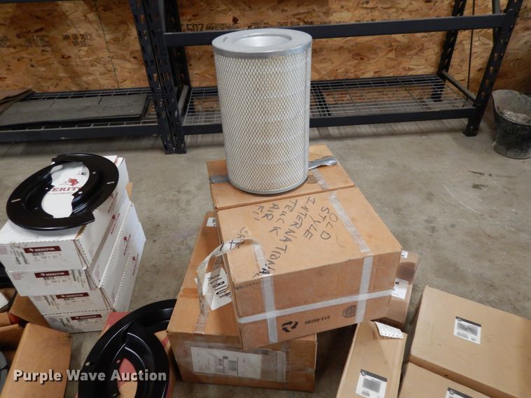 image for item IL9456 Truck parts