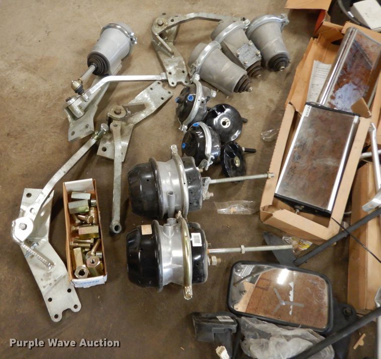 image for item IL9456 Truck parts