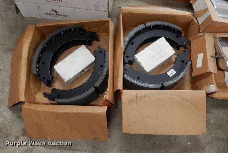 image for item IL9456 Truck parts