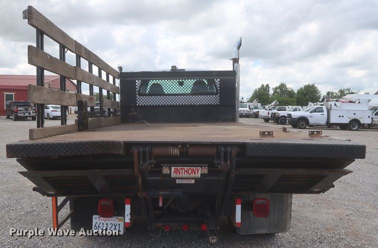 image for item IO9107 2008 Ford F650 Super Duty XL  flatbed truck