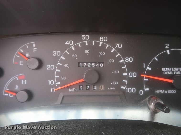 image for item IO9107 2008 Ford F650 Super Duty XL  flatbed truck