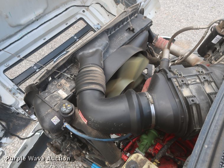 image for item IO9107 2008 Ford F650 Super Duty XL  flatbed truck