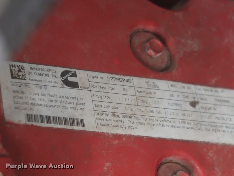 image for item IO9107 2008 Ford F650 Super Duty XL  flatbed truck