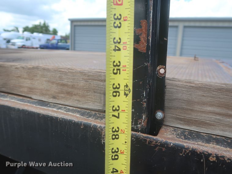 image for item IO9107 2008 Ford F650 Super Duty XL  flatbed truck