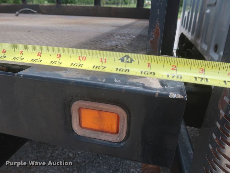 image for item IO9107 2008 Ford F650 Super Duty XL  flatbed truck