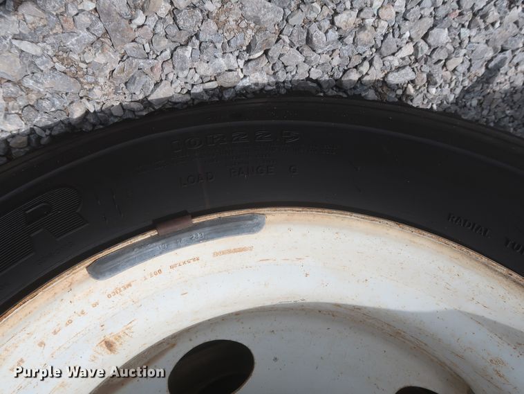 image for item IO9107 2008 Ford F650 Super Duty XL  flatbed truck