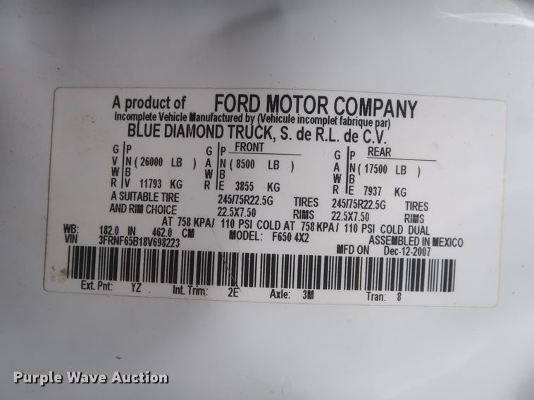 image for item IO9107 2008 Ford F650 Super Duty XL  flatbed truck