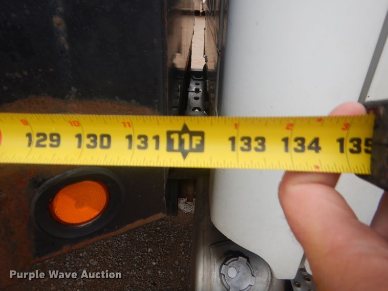 image for item IP9821 2007 Freightliner Business Class M2  flatbed truck