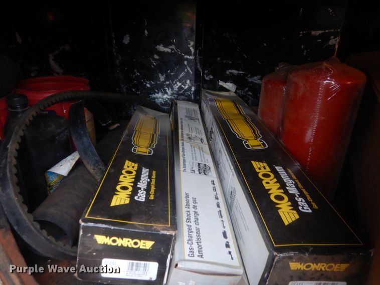 image for item IP9845 1985 Peterbilt 359  semi truck