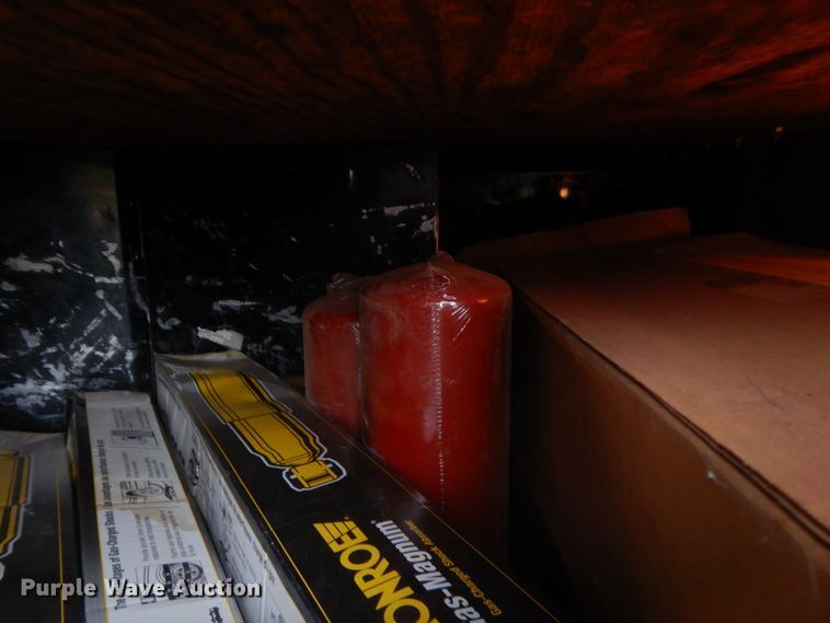 image for item IP9845 1985 Peterbilt 359  semi truck