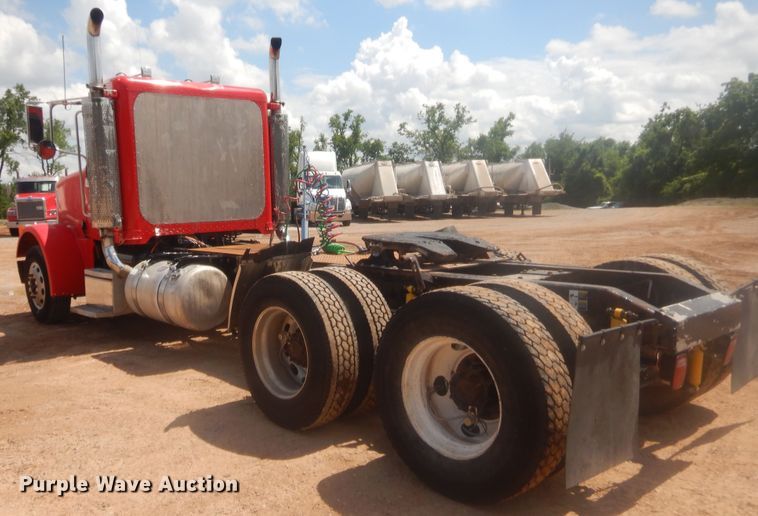 image for item IP9900 2007 Peterbilt 378  semi truck