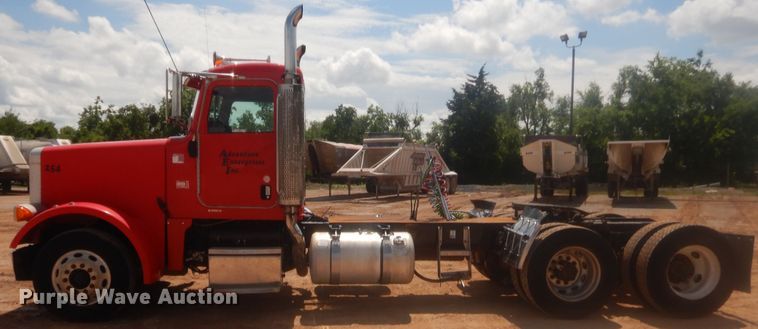 image for item IP9900 2007 Peterbilt 378  semi truck