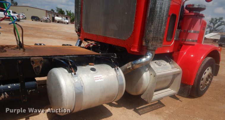 image for item IP9900 2007 Peterbilt 378  semi truck