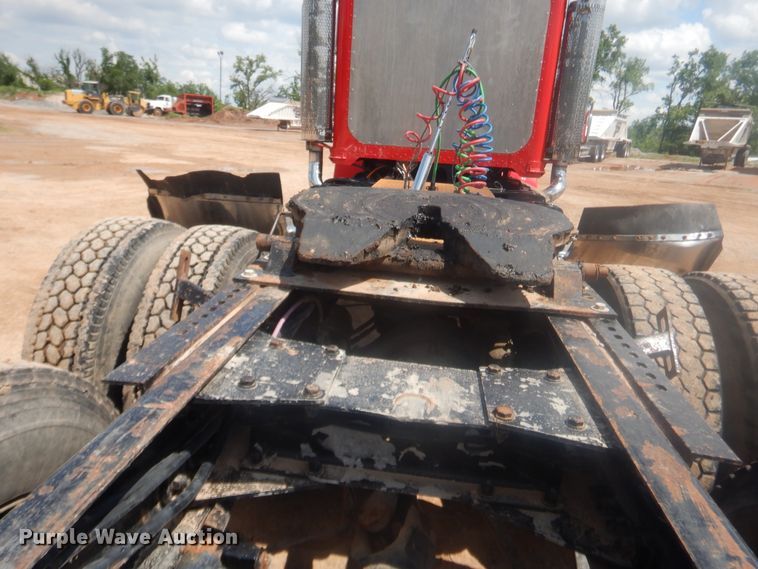 image for item IP9900 2007 Peterbilt 378  semi truck