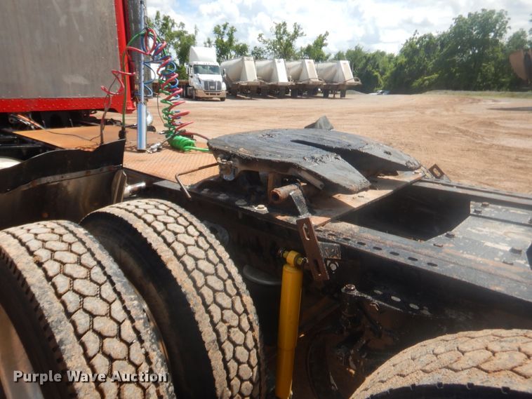 image for item IP9900 2007 Peterbilt 378  semi truck