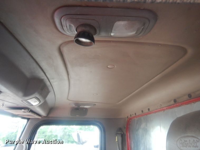 image for item IP9900 2007 Peterbilt 378  semi truck