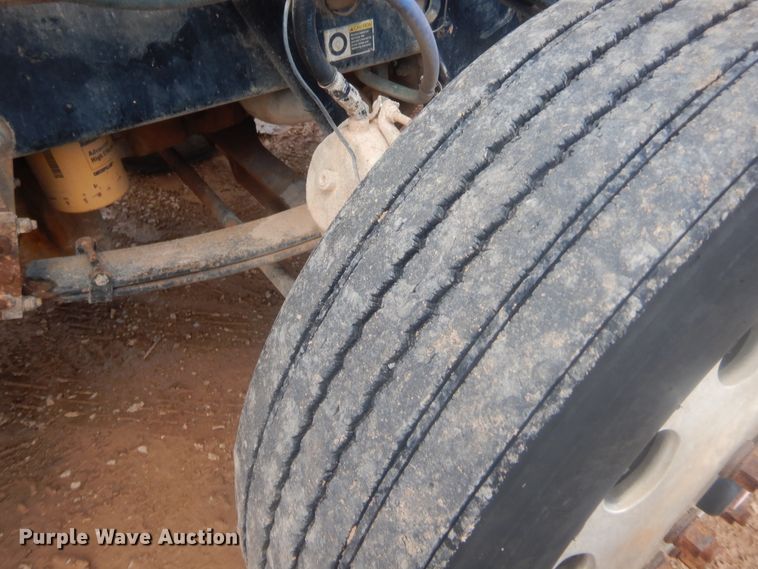 image for item IP9900 2007 Peterbilt 378  semi truck