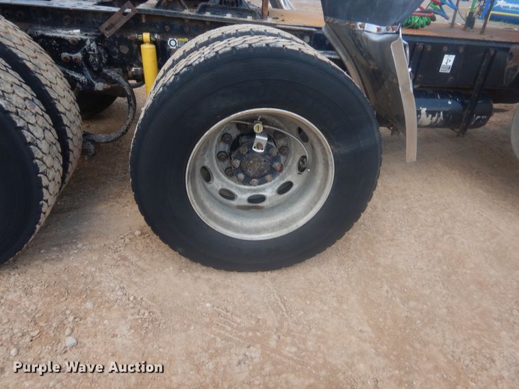 image for item IP9900 2007 Peterbilt 378  semi truck