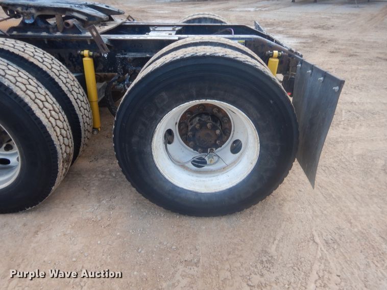 image for item IP9900 2007 Peterbilt 378  semi truck