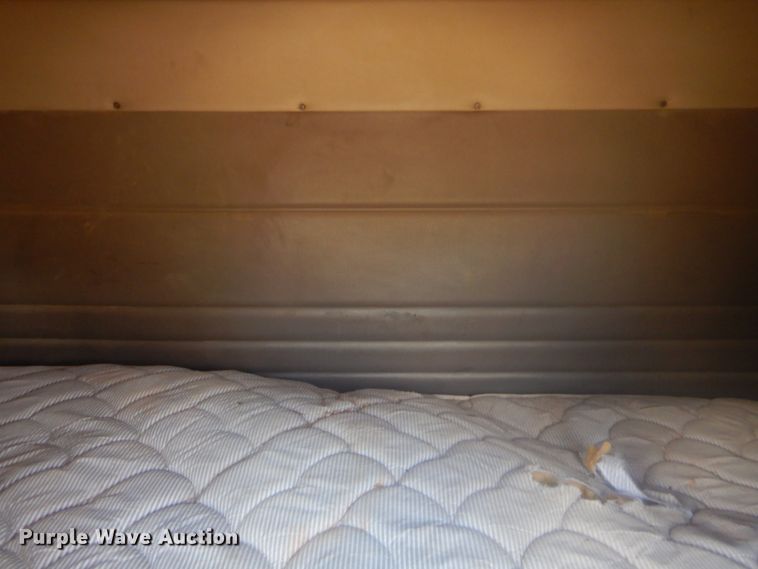 image for item IP9900 2007 Peterbilt 378  semi truck