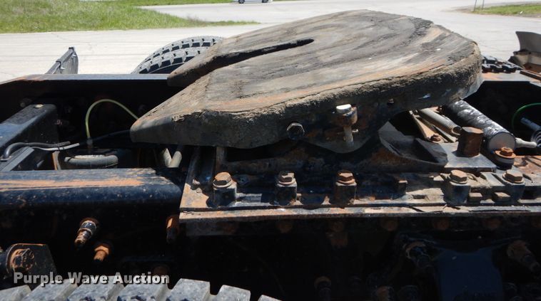 image for item IT9040 2006 Sterling  semi truck