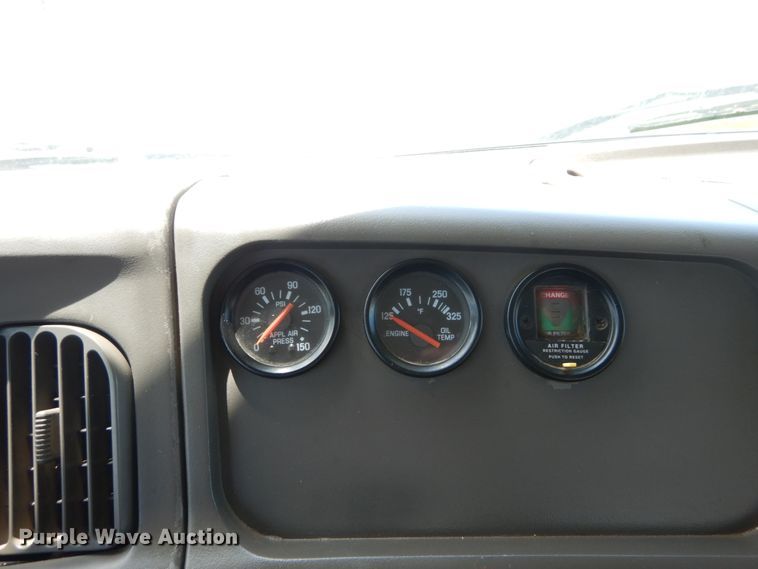 image for item IT9040 2006 Sterling  semi truck