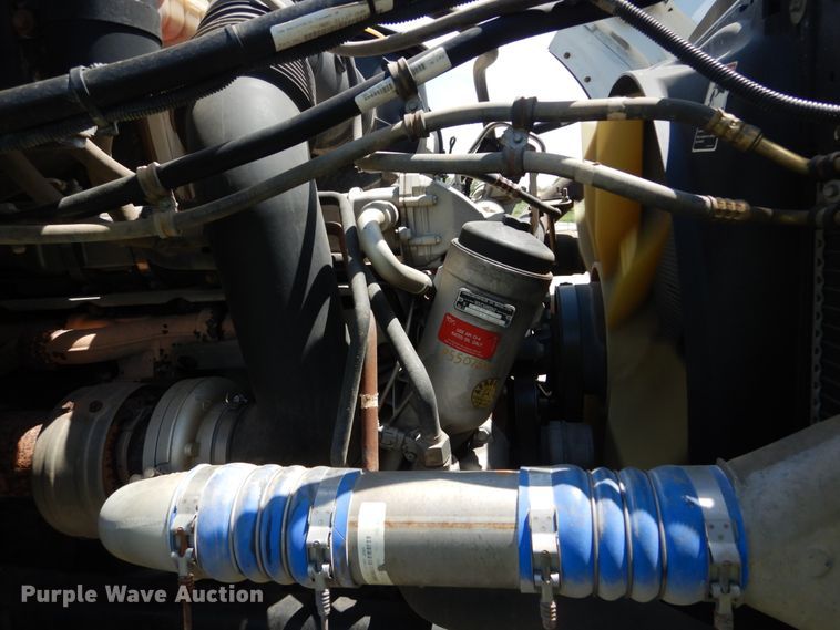 image for item IT9040 2006 Sterling  semi truck