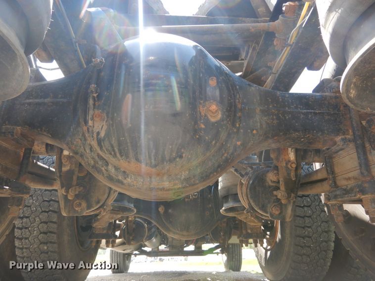 image for item IT9040 2006 Sterling  semi truck