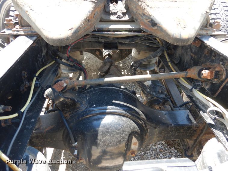 image for item IT9040 2006 Sterling  semi truck