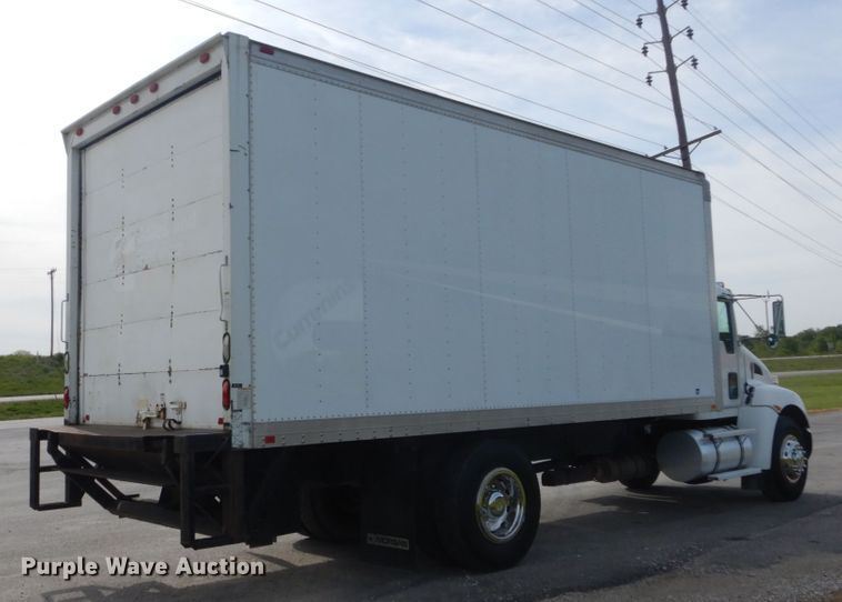 image for item IT9082 2009 Kenworth T270  box truck