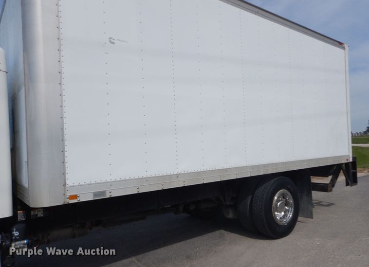 image for item IT9082 2009 Kenworth T270  box truck