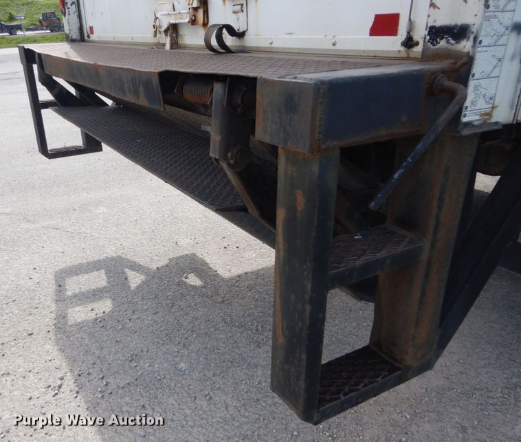 image for item IT9082 2009 Kenworth T270  box truck