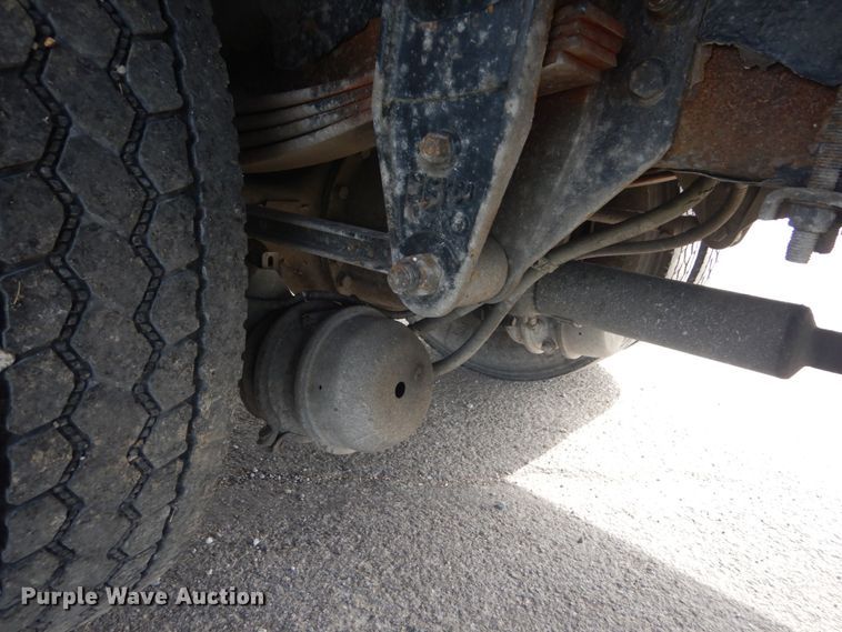 image for item IT9082 2009 Kenworth T270  box truck