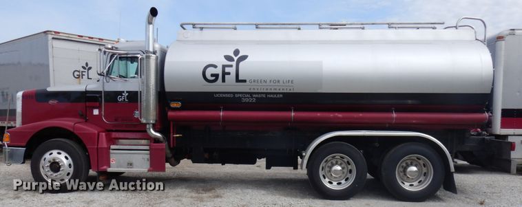 image for item IT9430 1994 Peterbilt 377  fuel truck