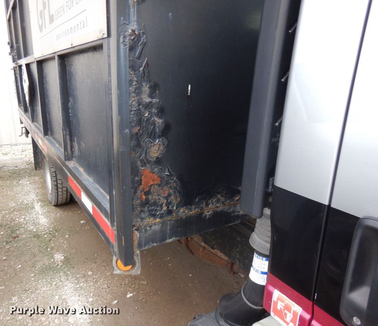 image for item IT9431 2009 GMC W5500  chipper truck