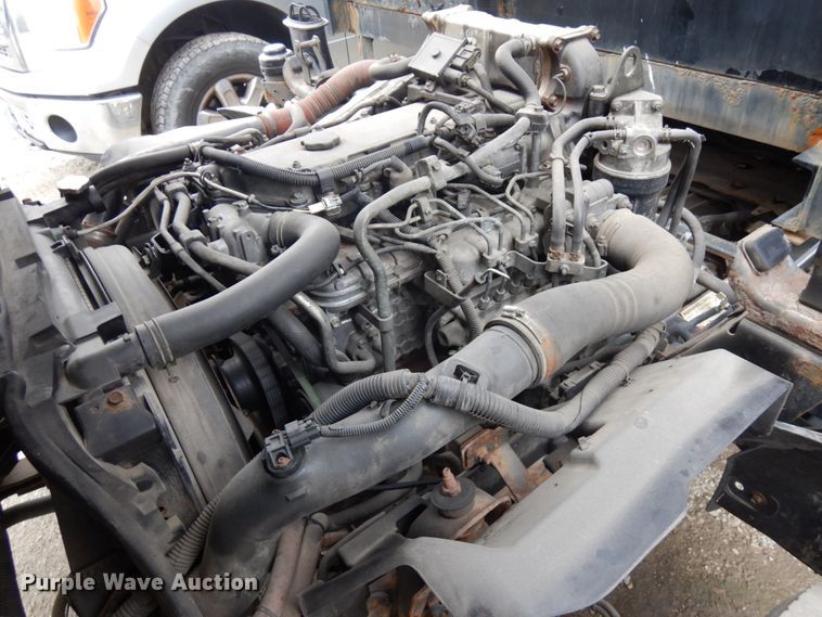 image for item IT9431 2009 GMC W5500  chipper truck