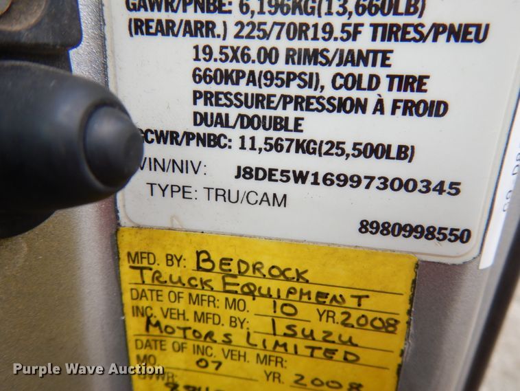 image for item IT9431 2009 GMC W5500  chipper truck