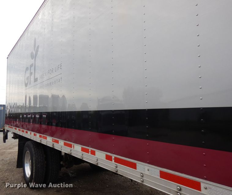 image for item IT9432 2007 Freightliner Business Class M2  box truck