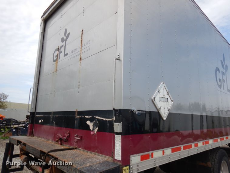 image for item IT9432 2007 Freightliner Business Class M2  box truck