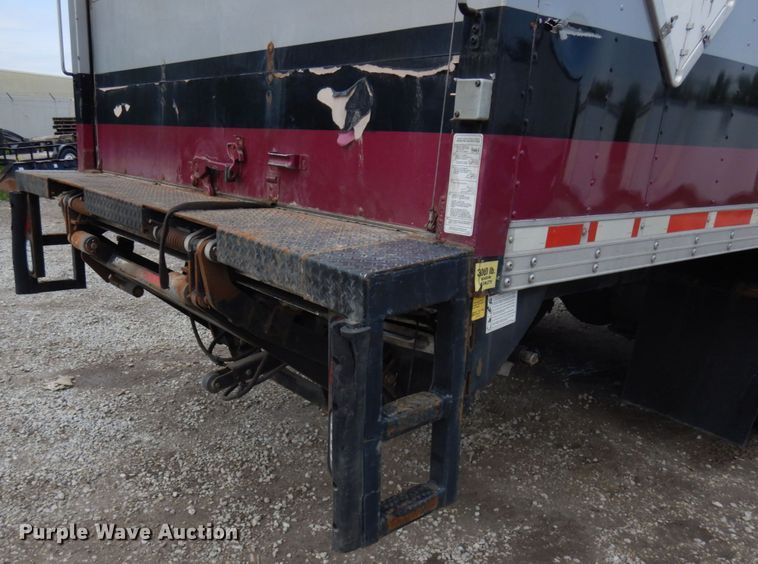 image for item IT9432 2007 Freightliner Business Class M2  box truck