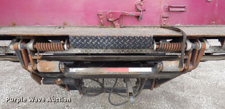 image for item IT9432 2007 Freightliner Business Class M2  box truck