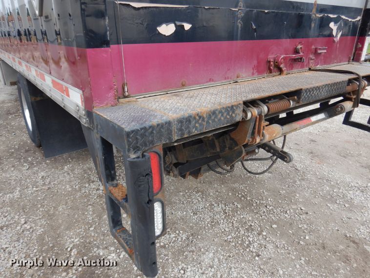 image for item IT9432 2007 Freightliner Business Class M2  box truck