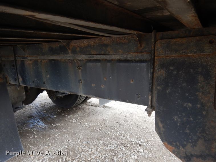 image for item IT9432 2007 Freightliner Business Class M2  box truck