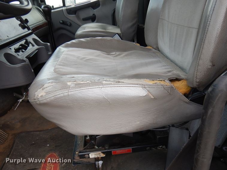 image for item IT9432 2007 Freightliner Business Class M2  box truck