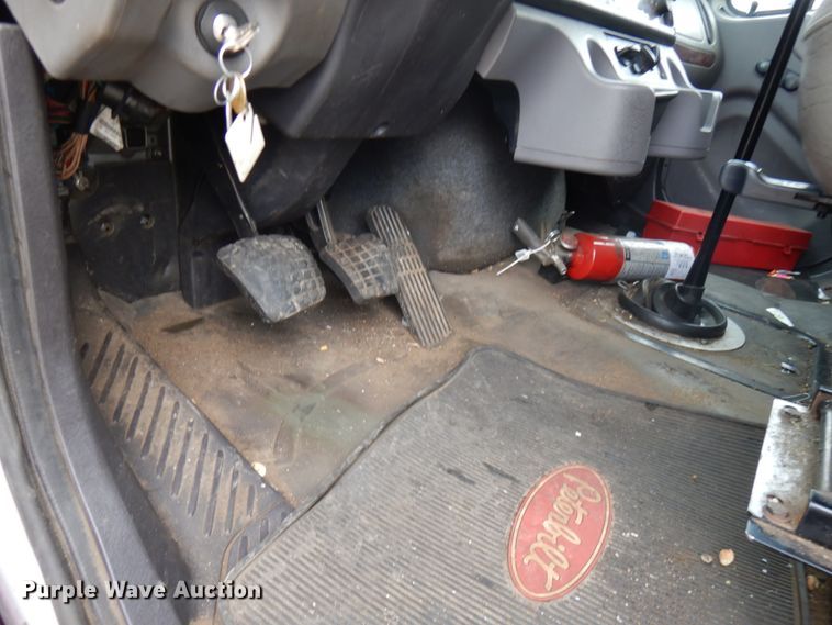 image for item IT9432 2007 Freightliner Business Class M2  box truck