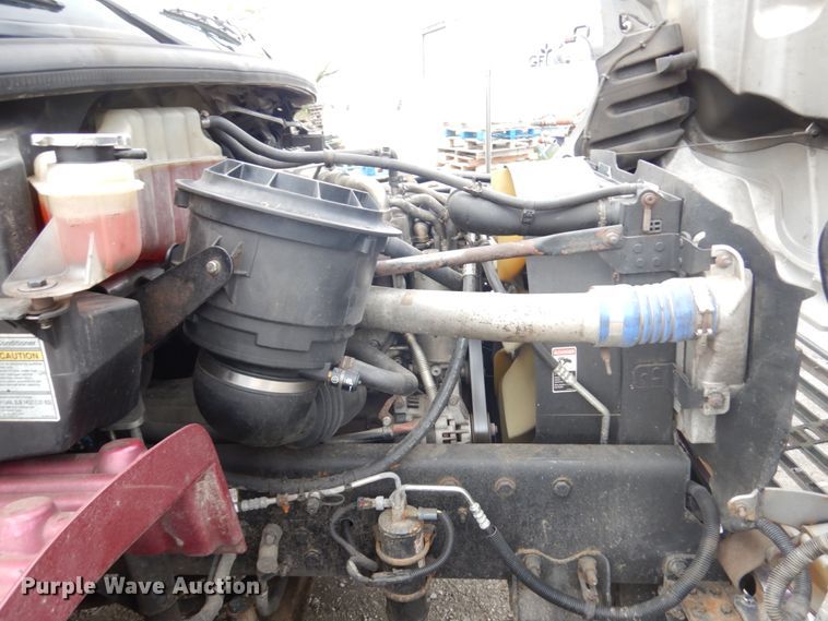 image for item IT9432 2007 Freightliner Business Class M2  box truck