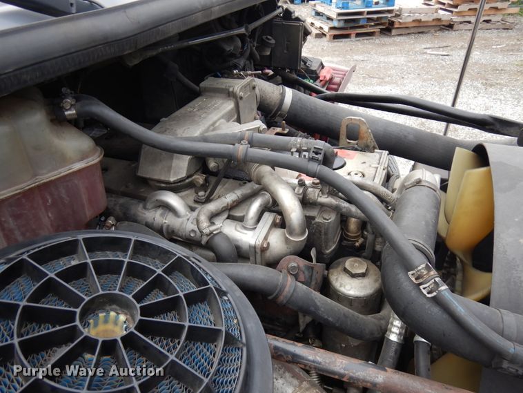 image for item IT9432 2007 Freightliner Business Class M2  box truck