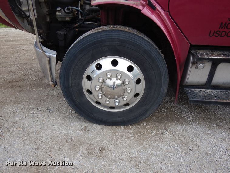 image for item IT9432 2007 Freightliner Business Class M2  box truck