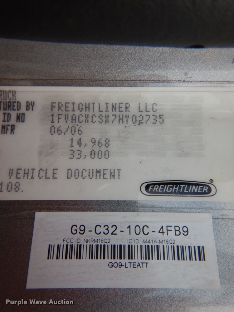 image for item IT9432 2007 Freightliner Business Class M2  box truck