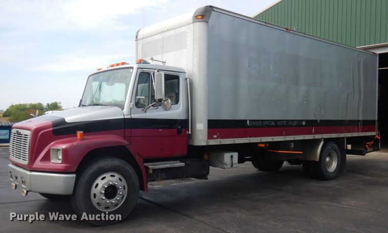 image for item IT9434 2000 Freightliner FL60  box truck